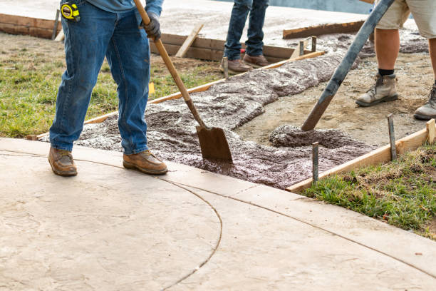 Best Concrete Walkway Installation  in Calhoun City, MS