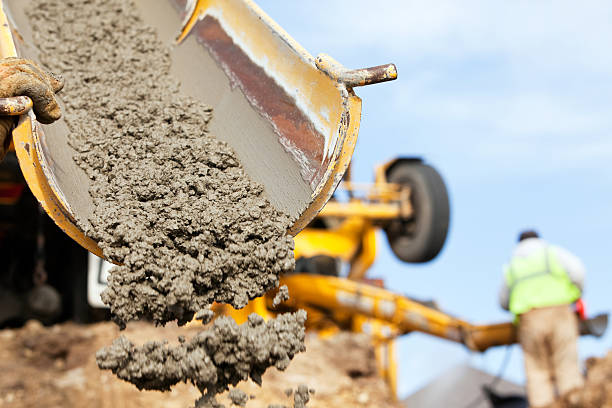 Best Commercial Concrete Contractor  in Calhoun City, MS